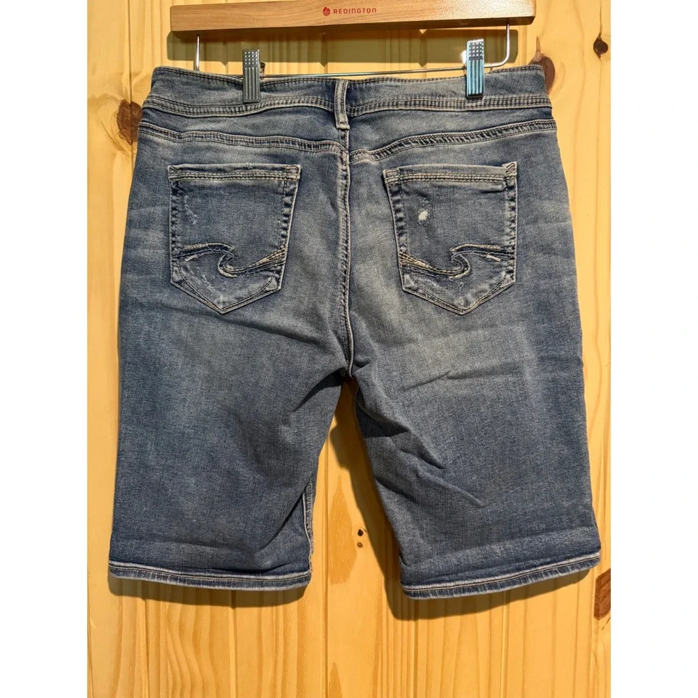 Silver Jeans Suki Bermuda Shorts‎ Womens 29 Distressed Medium Wash L53936SSX204